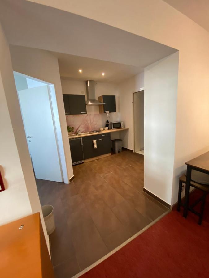 Bed & Rooms, Woergl Bagian luar foto
