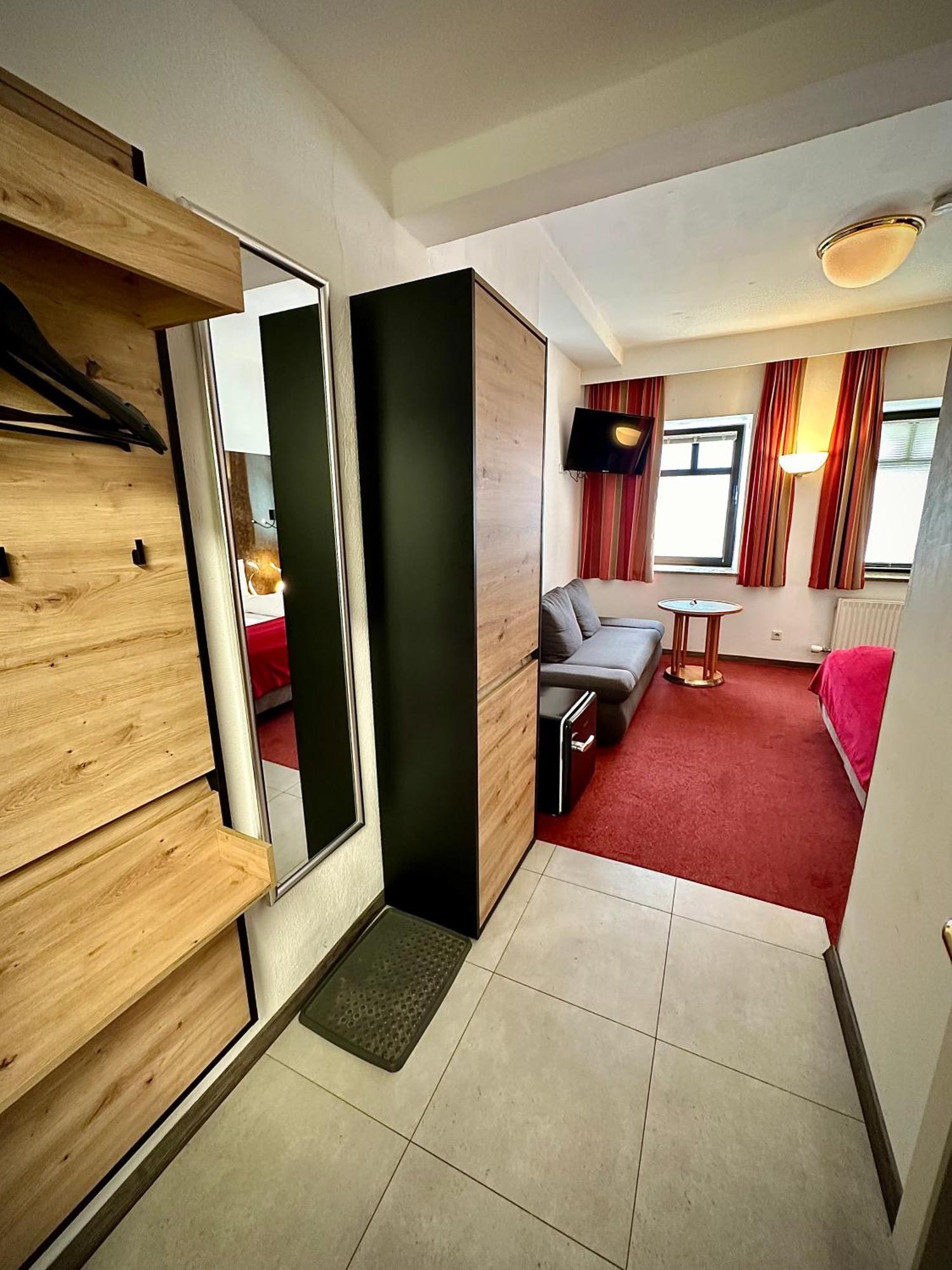 Bed & Rooms, Woergl Bagian luar foto